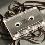 Ouça agora as melhores músicas de cada época