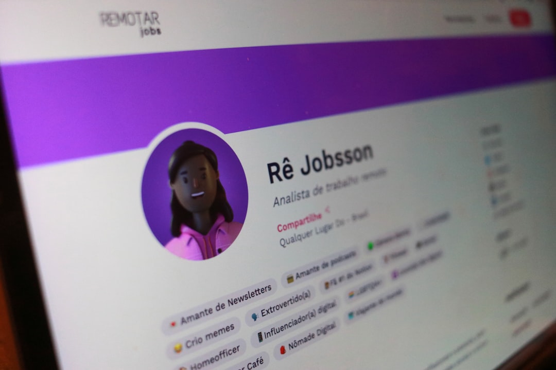 Algumas pessoas visitam seu perfil mais vezes do que você imagina