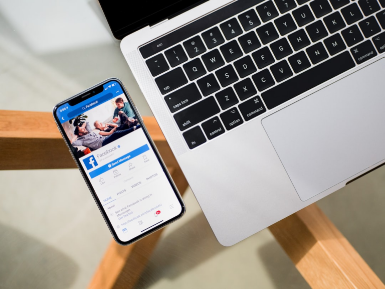 App de Visitas no Perfil do Facebook